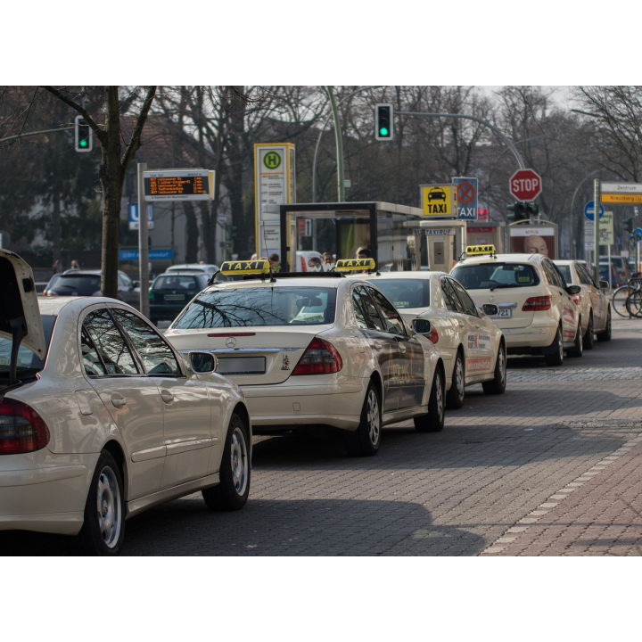 Car Rental & Airport Assistance